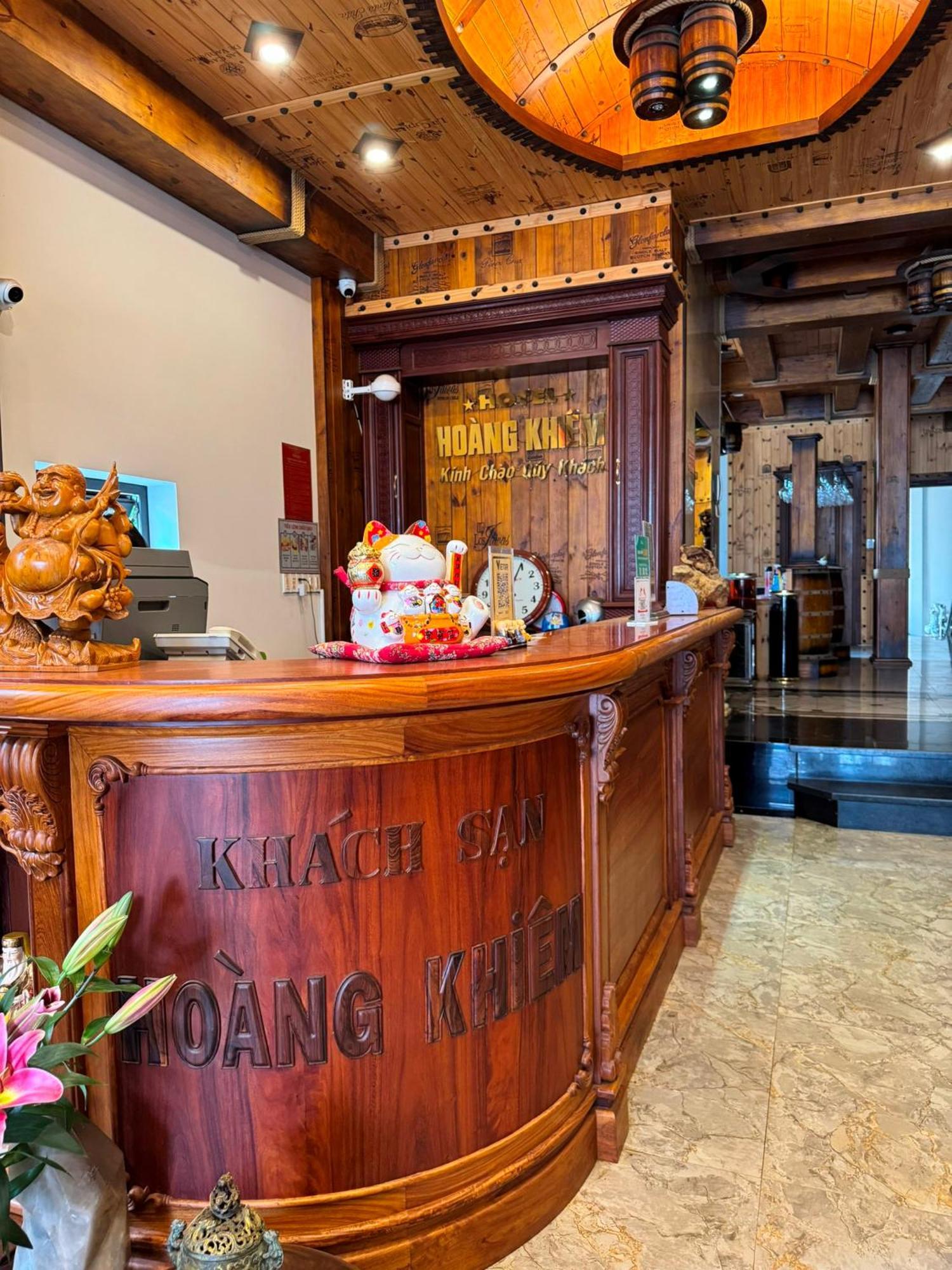 Hoang Khiem Hotel Плейку Экстерьер фото